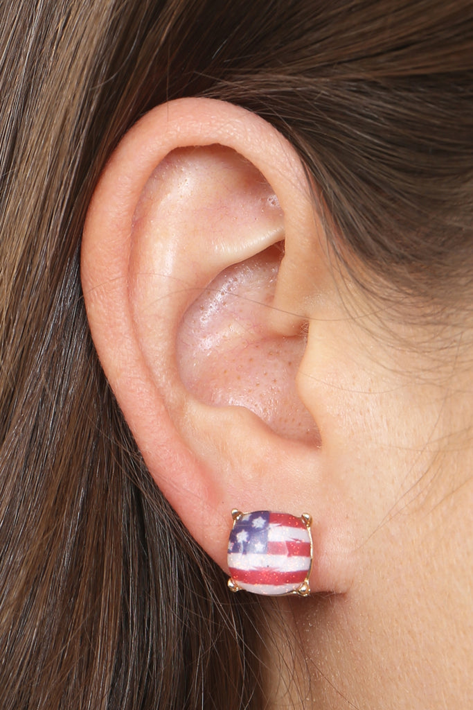 CUSHION CUT GLASS STUD EARRINGS