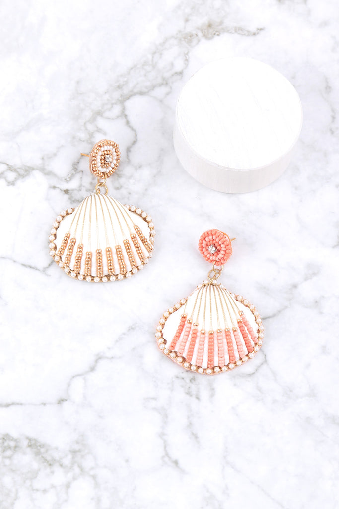FANCY SEA SHELL SEED BEAD W/ PEARL DANGLE POST EARRINGS