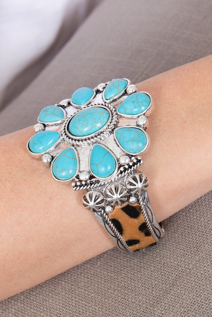 WESTERN CONCHO FLOWER CLUSTER SEMI STONE W/ LEOPARD WRAP BRACELET