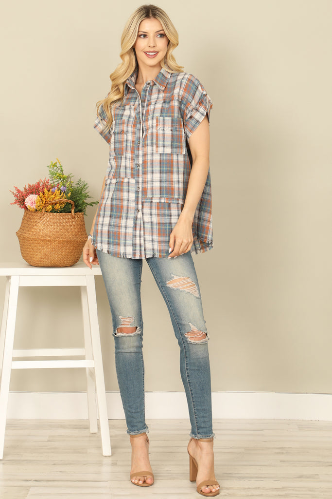 COLLARED CUFF SLEEVE FRONT POCKET PLAID TOP