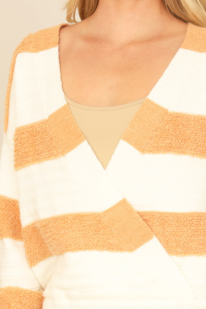 WRAP KINTTED SWEATER