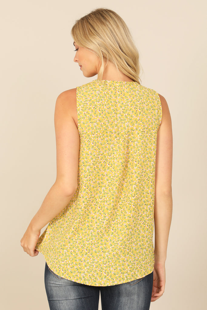 SLEEVELESS V-NECK FLORAL TOP