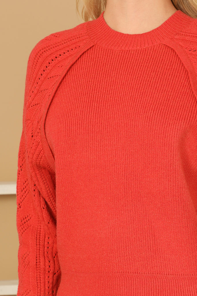 CONTRAST RAGLAN EYELET SLEEVES TOP