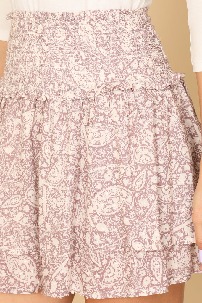 SHIRRED WAIST LAYERED PRINTED MINI SKIRT