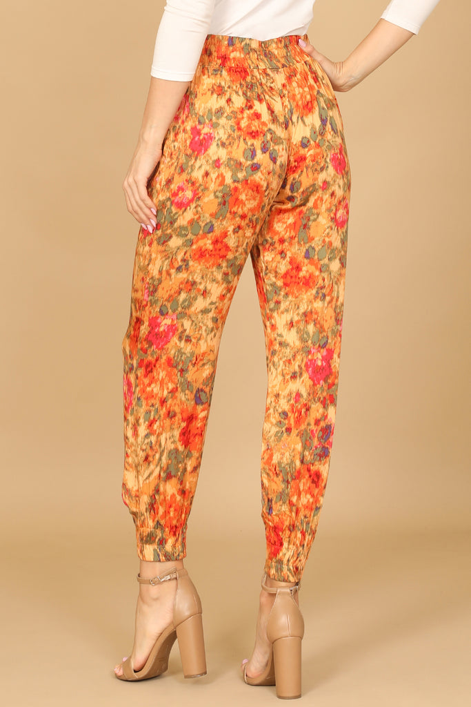 FLORAL GARTERIZED HEM PANTS