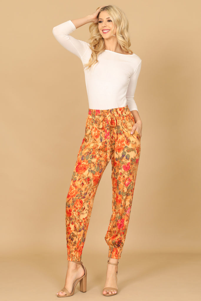 FLORAL GARTERIZED HEM PANTS