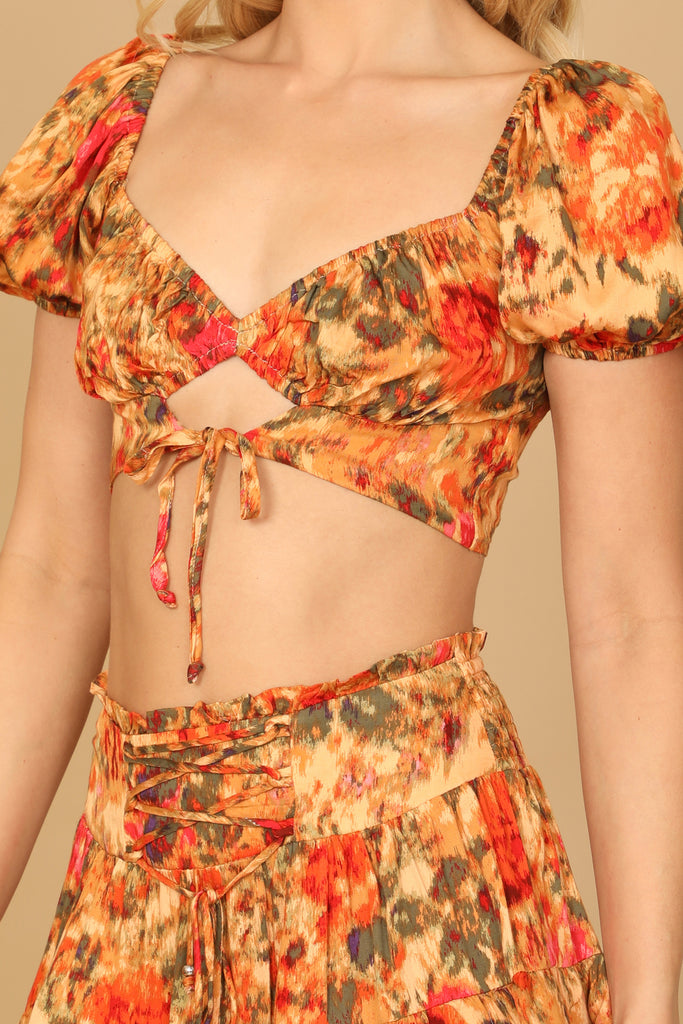 FLORAL PAINTERLY PUFF SLEEVE FRONT CUT-OUT CROP TOP RUFFLE SKIRT