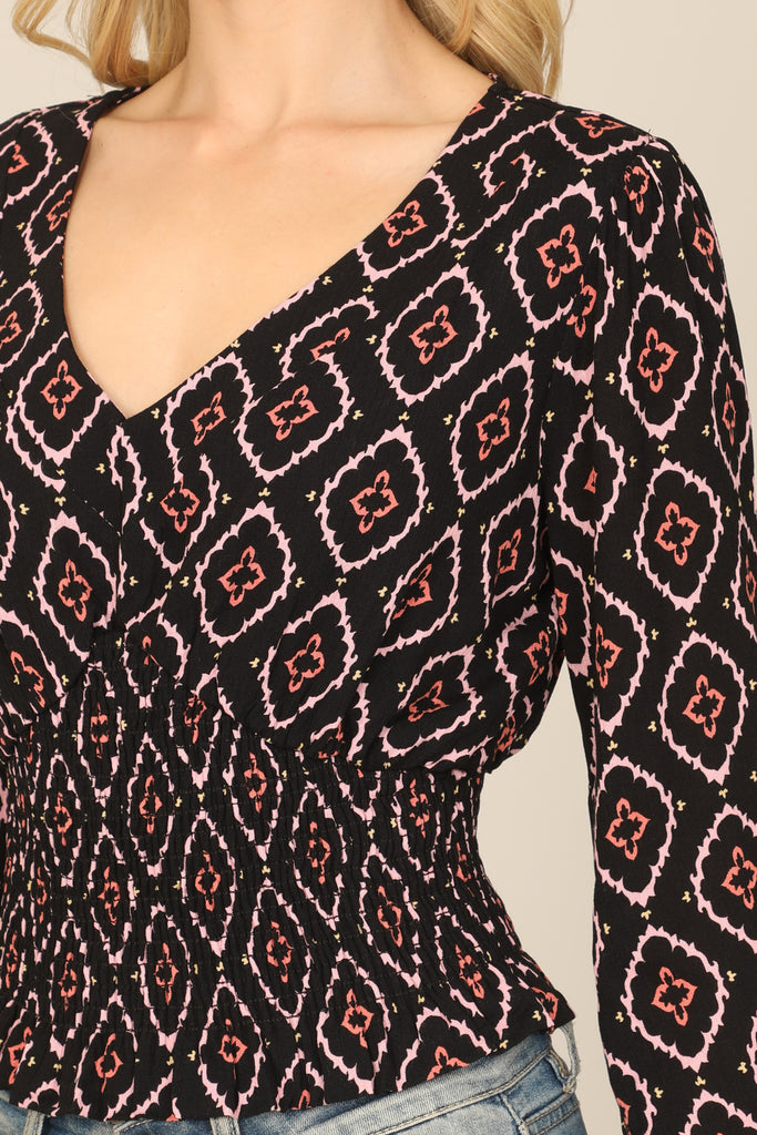 V-NECK LONG SLEEVE SMOCKED RUFFLE WAIST PRINTED TOP