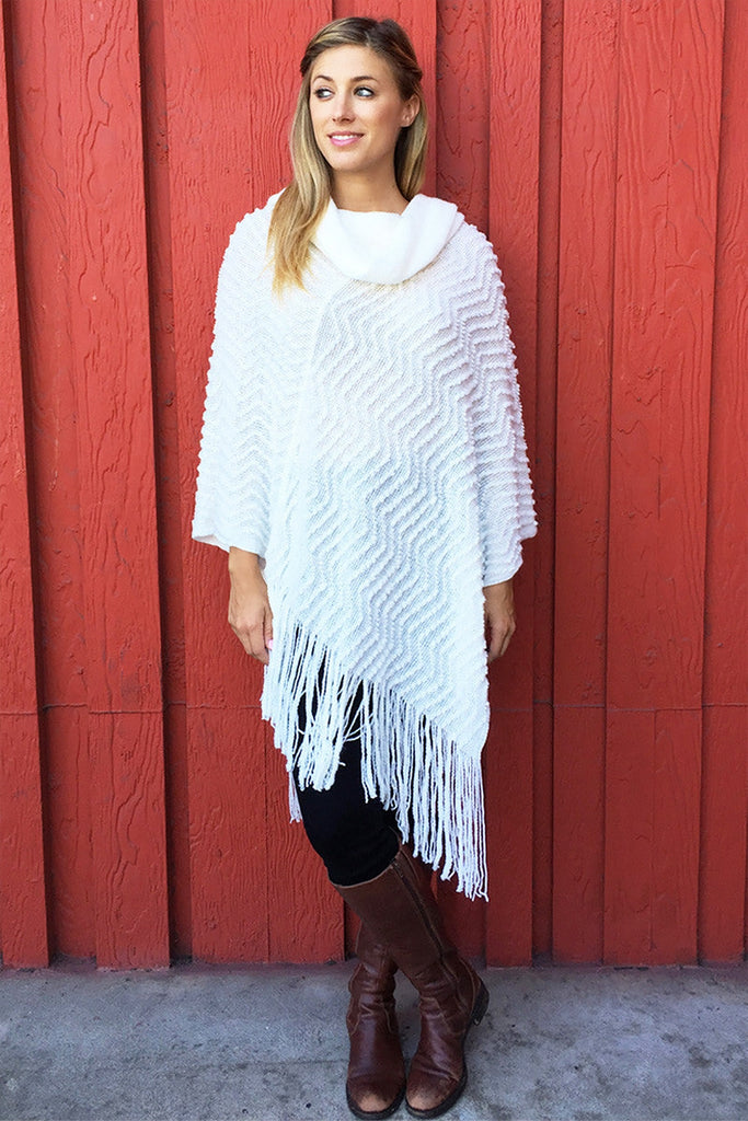 CHEVRON TEXTURED FRINGE PONCHO