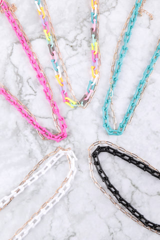 LAYERED CHAIN, NATURAL STONE CHIP MIX BEADS CRESCENT PENDANT NECKLACE
