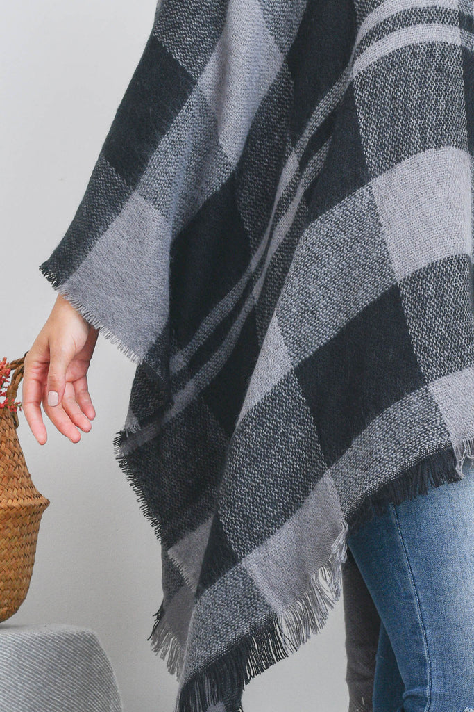 PLAID KNITTED TURTLEKNECK PONCHO