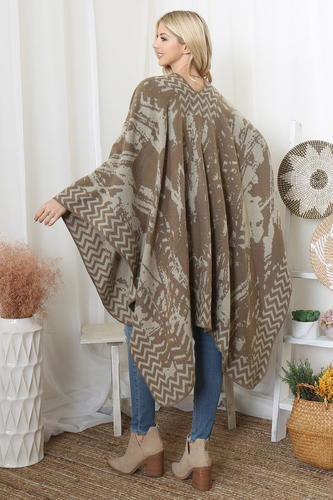 ZIG ZAG BORDER ABSTRACT WARMER OPEN FRONT KIMONO