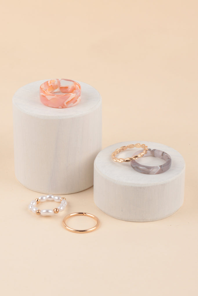 MARBLE RESIN TWISTED BEADED PEARL ASSORTED 5 PCS RING SET