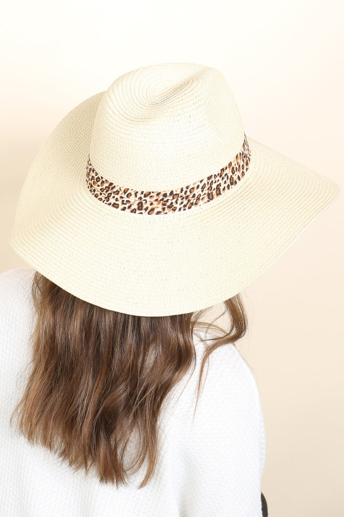 FLOPPY BRIM SUMMER HAT WITH LEOPARD STRAP ACCENT