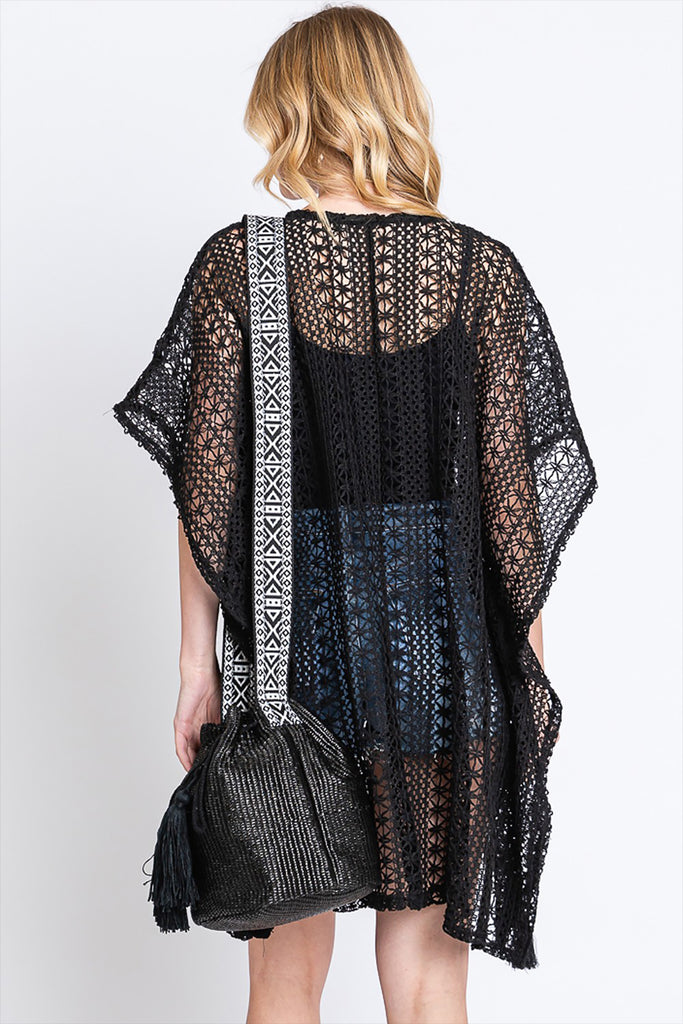 SOLID BUCKET BAG WITH AZTEC STRAP