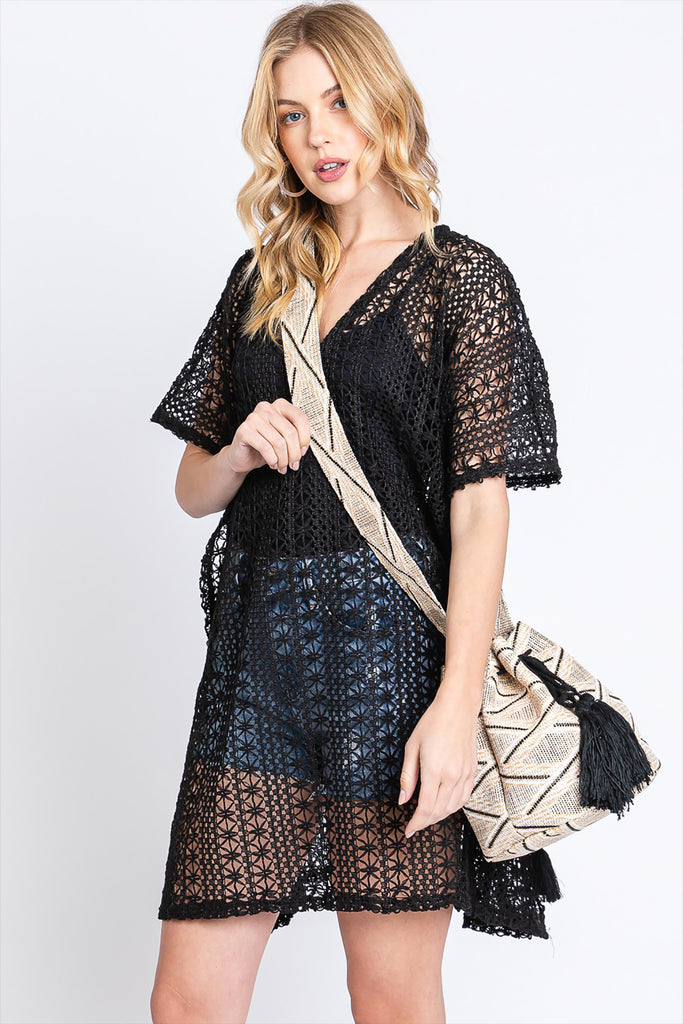 SOLID BUCKET BAG WITH AZTEC STRAP