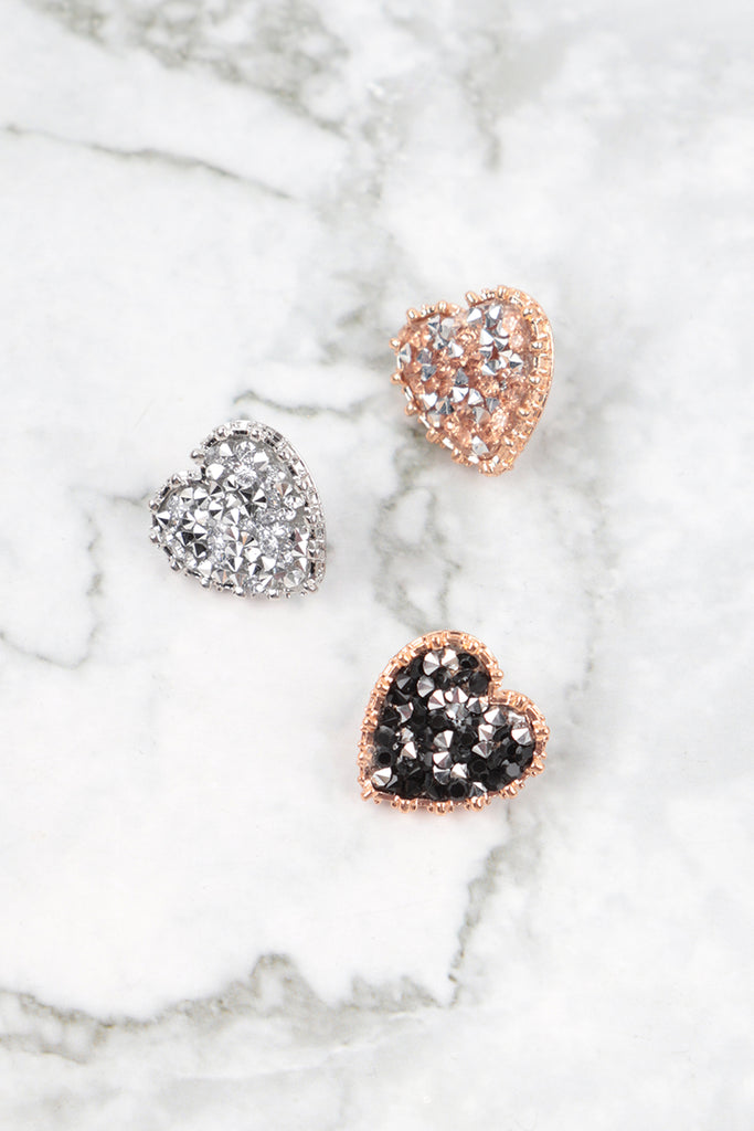 HEART PAVE GLITTERS POST EARRINGS