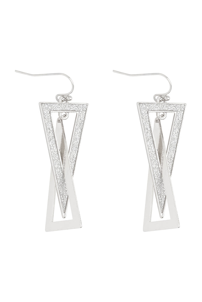 TRIANGLE INTERLINK SAND STICKER DANGLING EARRINGS