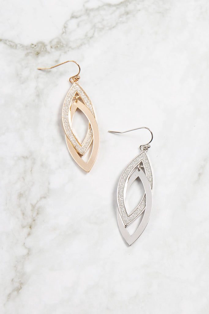 MARQUISE INTERTWINED DANGLING SAND STICKER EARRINGS-