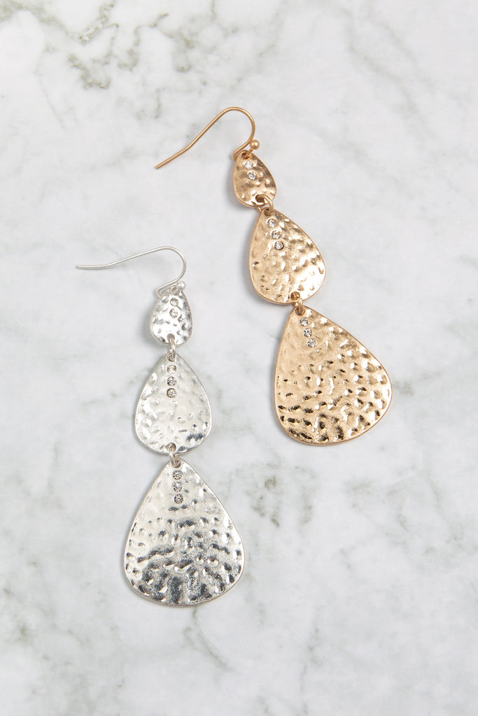 LINK TEARDROP HAMMERED CAST EARRINGS