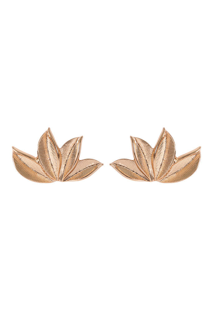 FOUR LEAVES FAN SHAPE METAL STUD EARRINGS