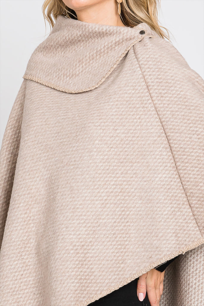 SOLID TEXTURED NECK PONCHO