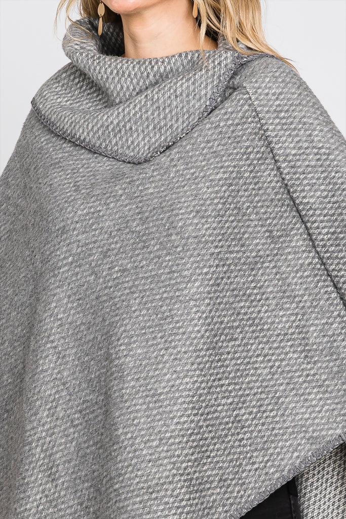SOLID TEXTURED NECK PONCHO