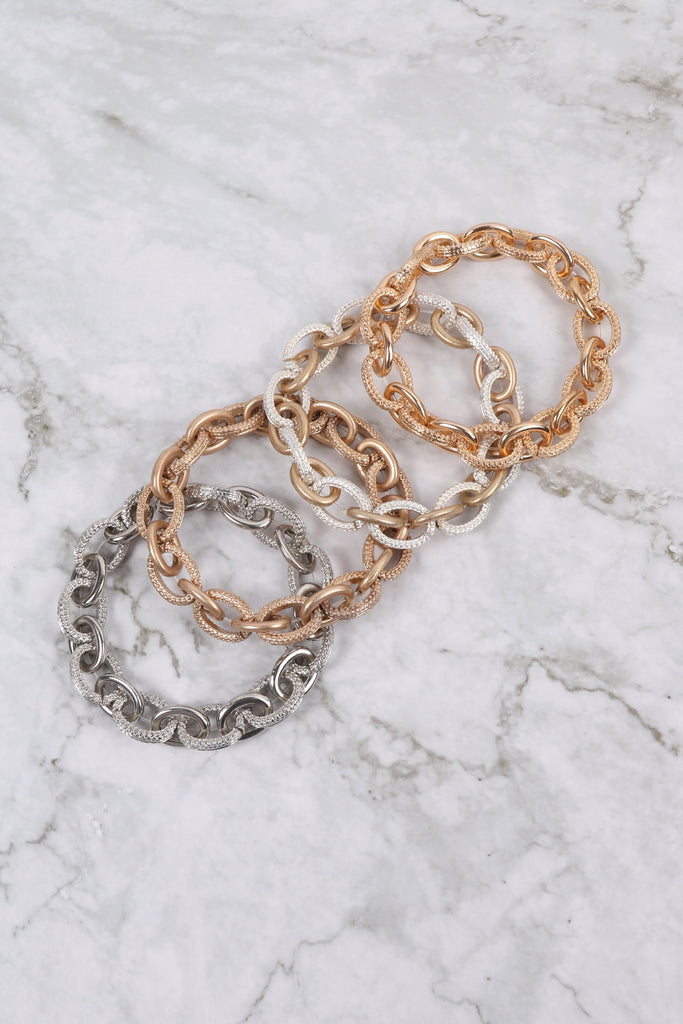 CAVIAR TEXTURED METAL LINK CHAIN BRACELET