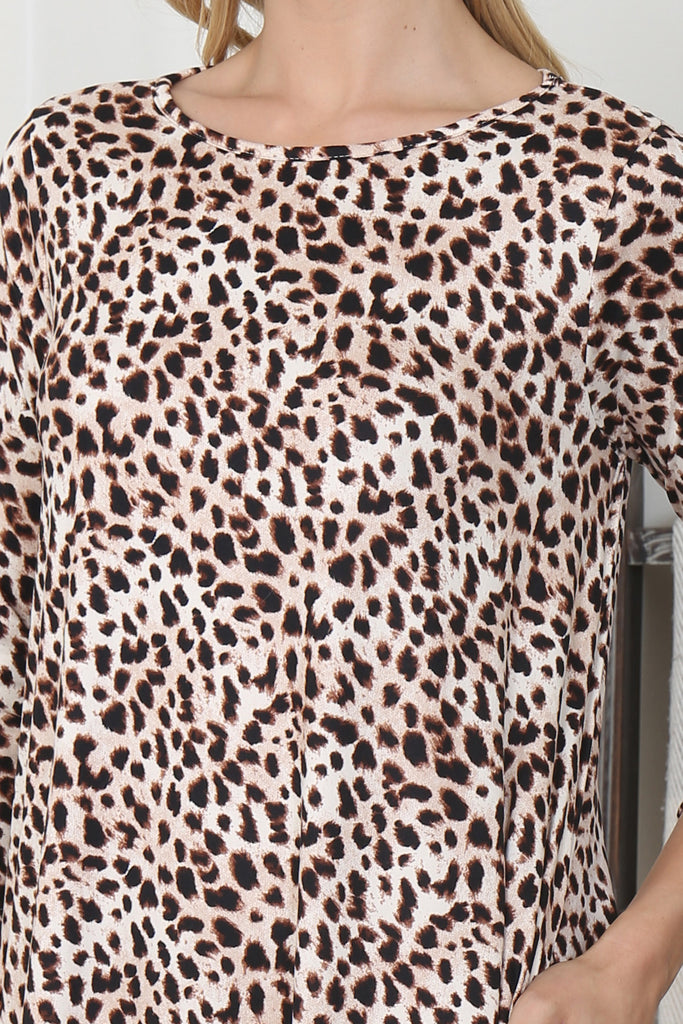 Quarter Sleeve Animal Printed Dress with Inseam Pockets