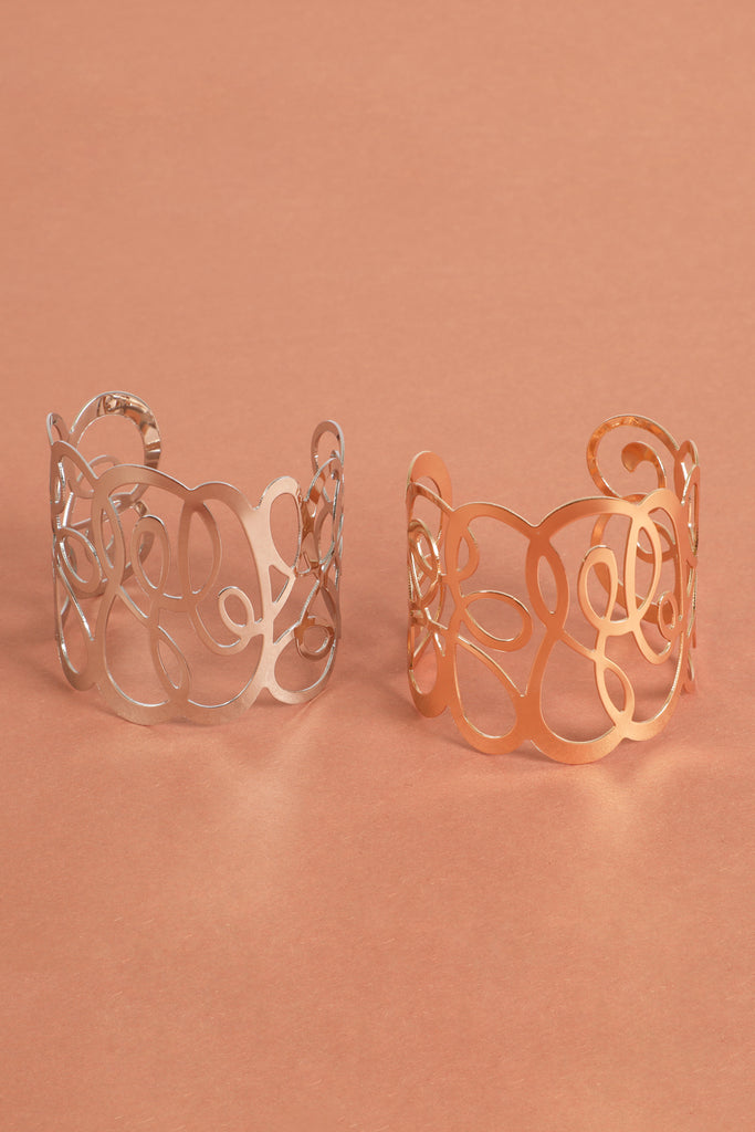 SWIRL PATTERNED CUFF BRACELET