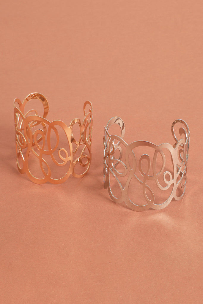 SWIRL PATTERNED CUFF BRACELET