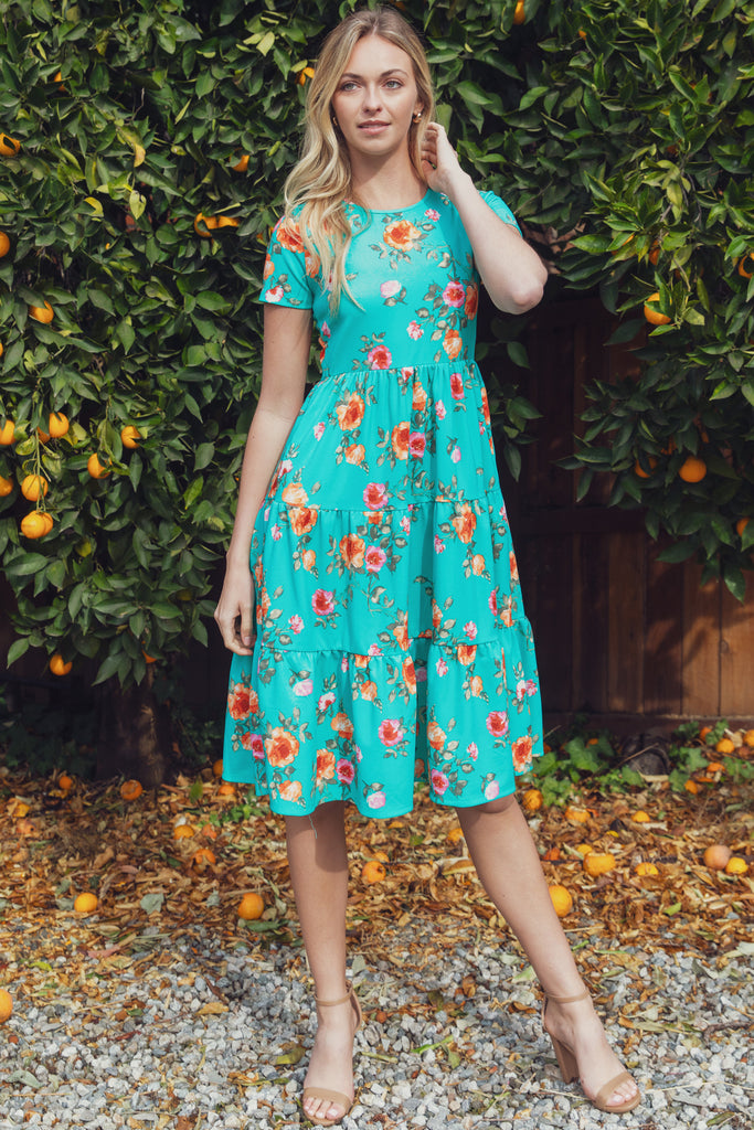 TECHNO CREPE FLORAL SHORT SLEEVE A-LINE TIERED DRESS