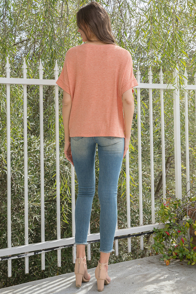 DOLMAN SHORT SLEEVE TWISTED HEM WAFFLE KNIT SOLID TOP