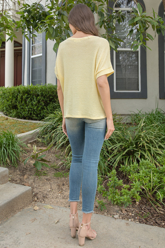 DOLMAN SHORT SLEEVE TWISTED HEM WAFFLE KNIT SOLID TOP