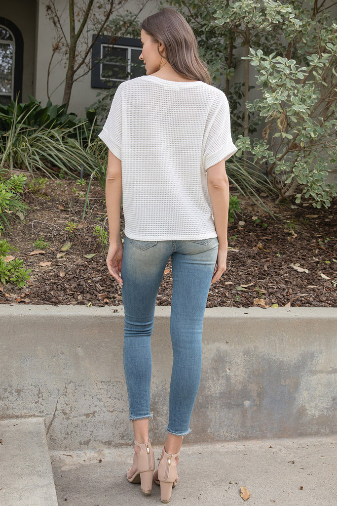 DOLMAN SHORT SLEEVE TWISTED HEM WAFFLE KNIT SOLID TOP
