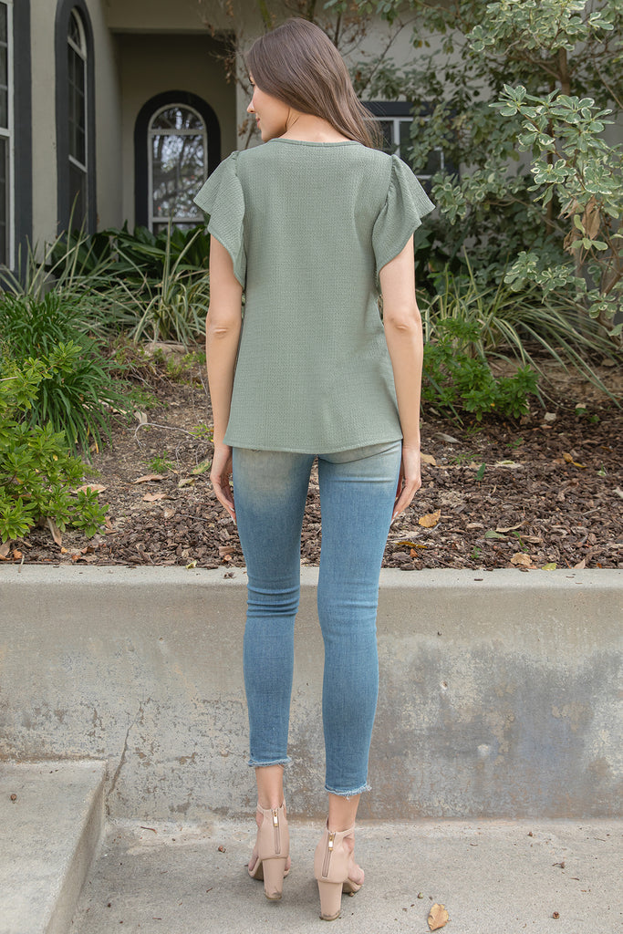 PLUS SIZE BUTTERFLY SLEEVE TEXTURED SOLID TOP