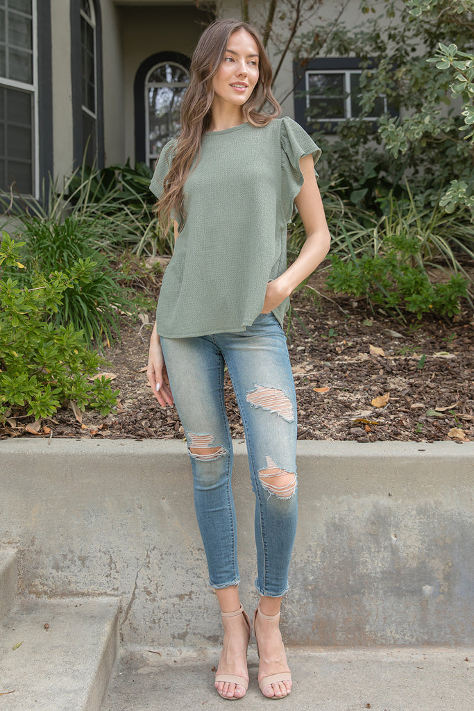 PLUS SIZE BUTTERFLY SLEEVE TEXTURED SOLID TOP