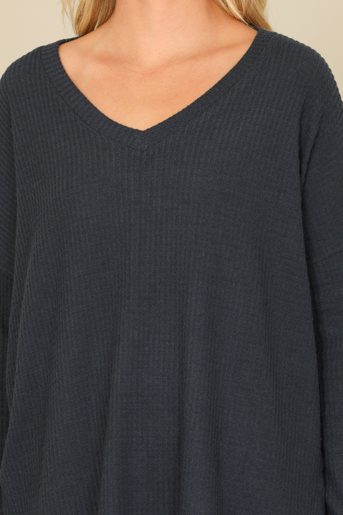 BRUSHED WAFFLE V-NECK LONG SLEEVE SIDE SLIT TOP