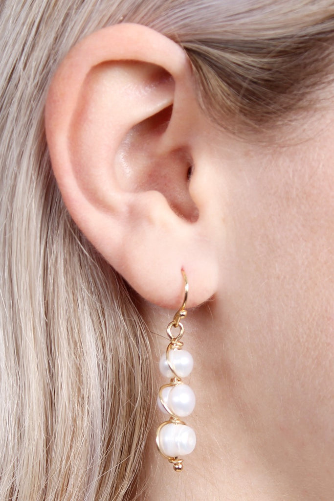 6mm FRESHWATER PEARL EARRING