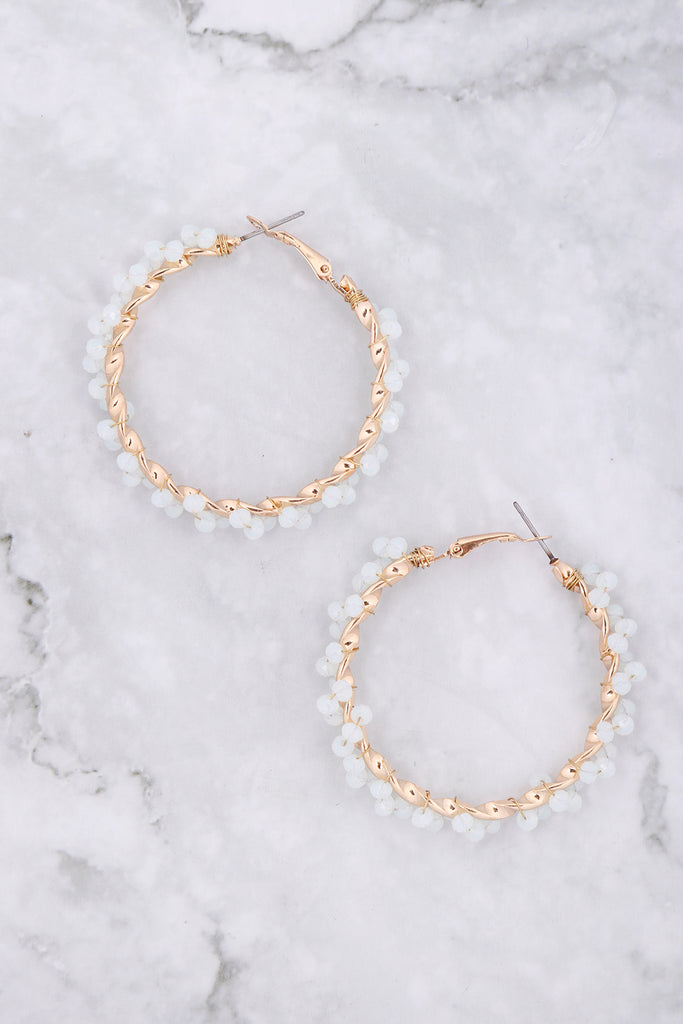 26924 - WIRED GLASS BEADS WRAP HOOP EARRINGS