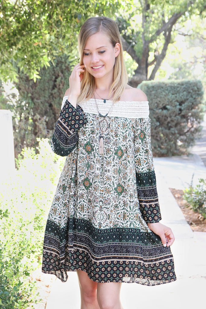 OFF-THE-SHOULDER PRINT DRESS