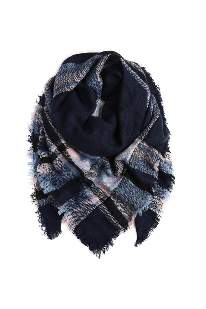 NAVY BLANKET FRINGED SCARF