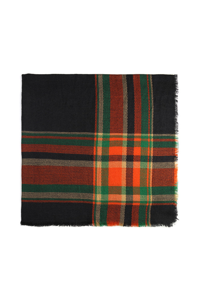 HDF2179 - BLACK TARTAN FRINGED SCARF
