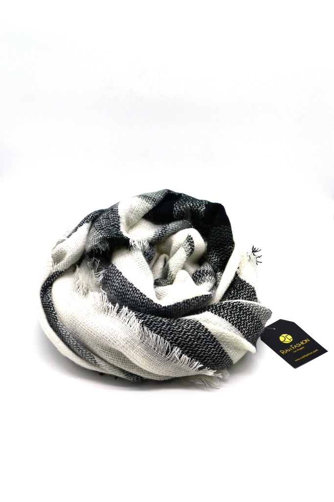 HDF2180 - WHITE TARTAN FRINGED SCARF