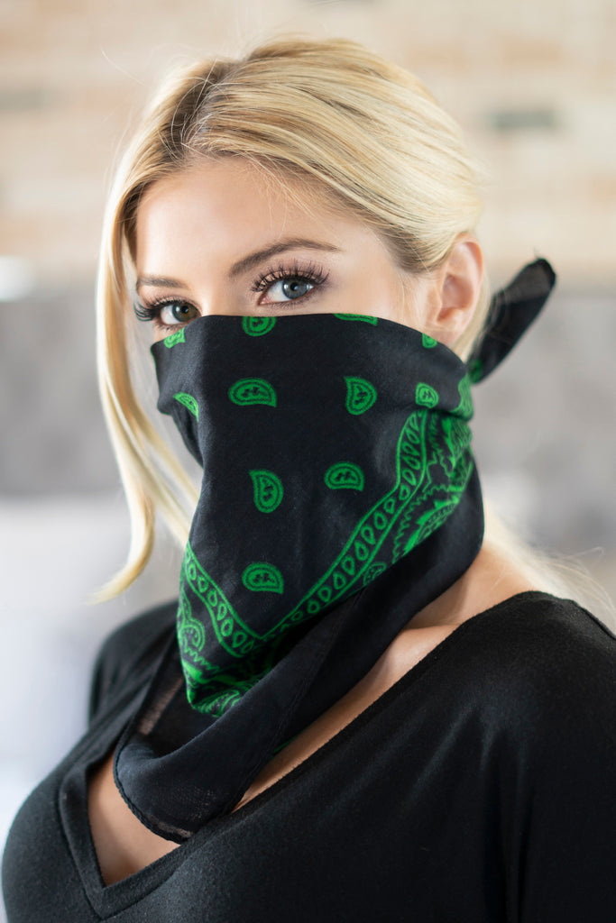 PAISLEY PRINT BANDANA