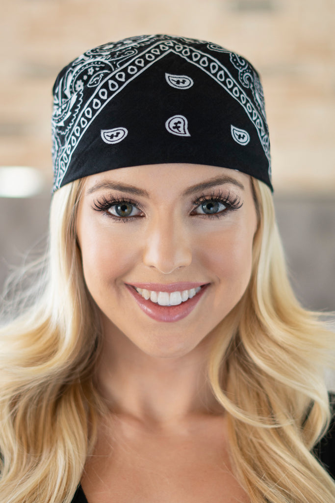 PAISLEY PRINT BANDANA