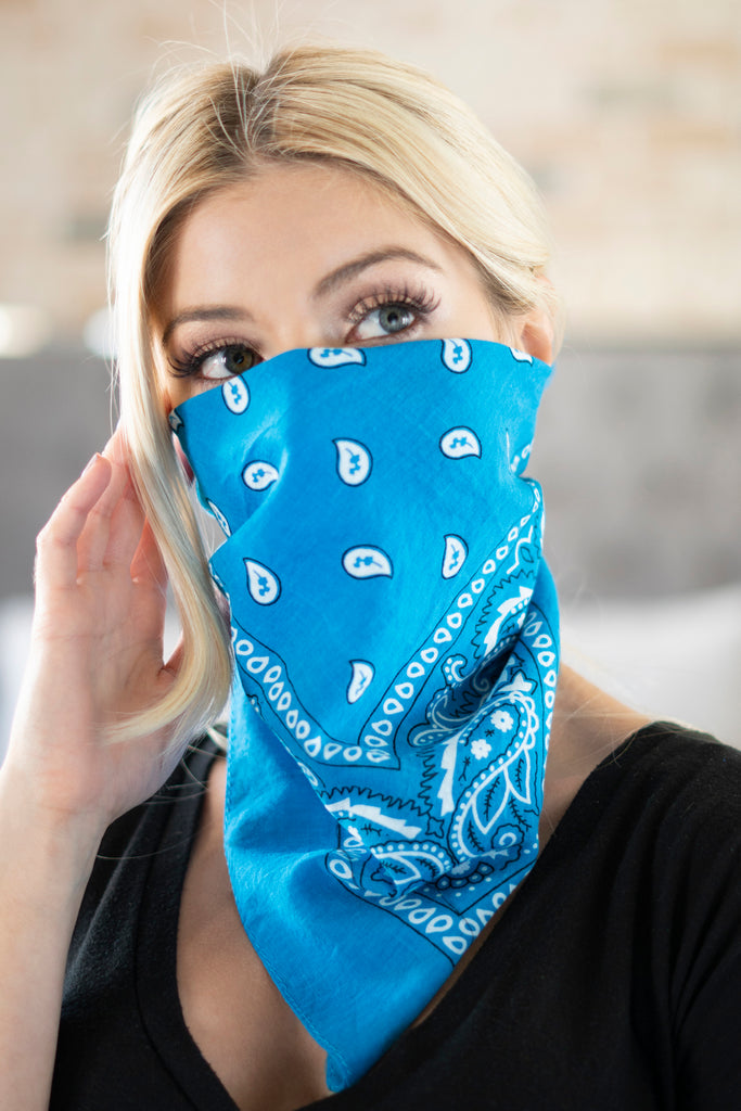 PAISLEY PRINT BANDANA
