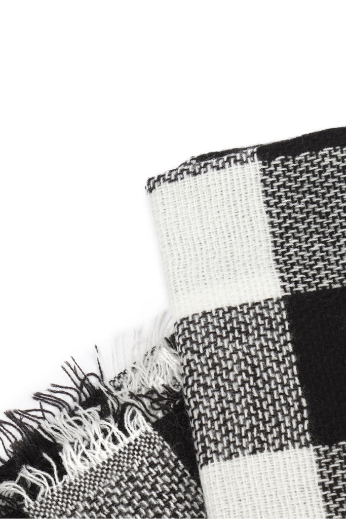 FRINGE BLANKET BUFFALO PLAID SCARF