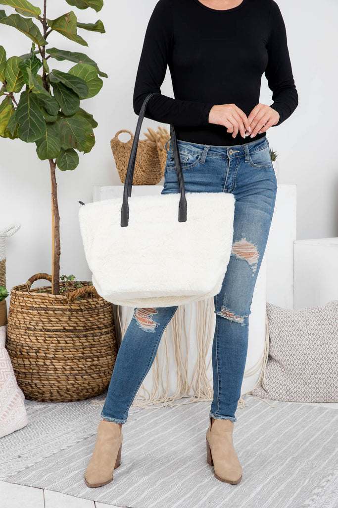 FAUX FUR TOTE BAG