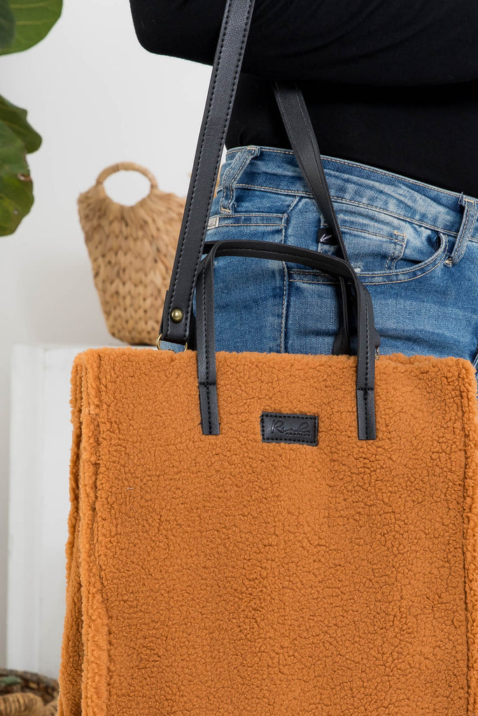 FLEECE FUR TOTE BAG W REMOVABLE STRAP